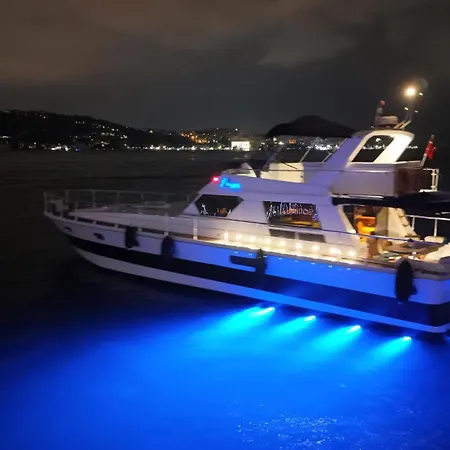 Úszó hotel Pruva Yacht Isztambul