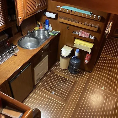 Pruva Yacht